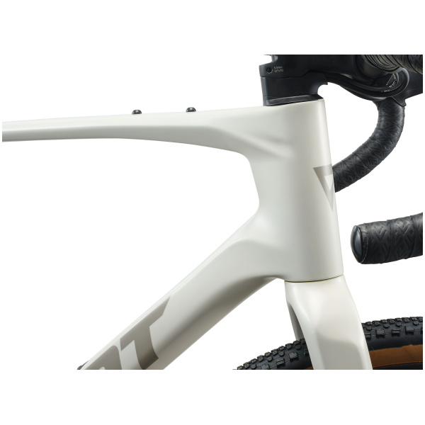 Giant Revolt Advanced 0