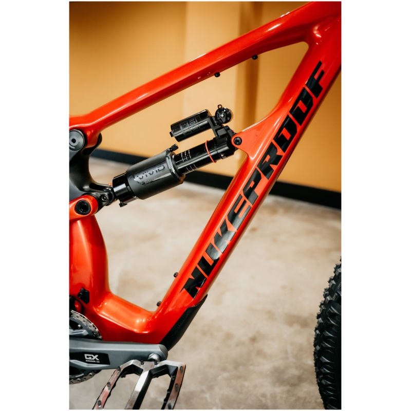 Nukeproof Mega Carbon Pro 290 T-GX
